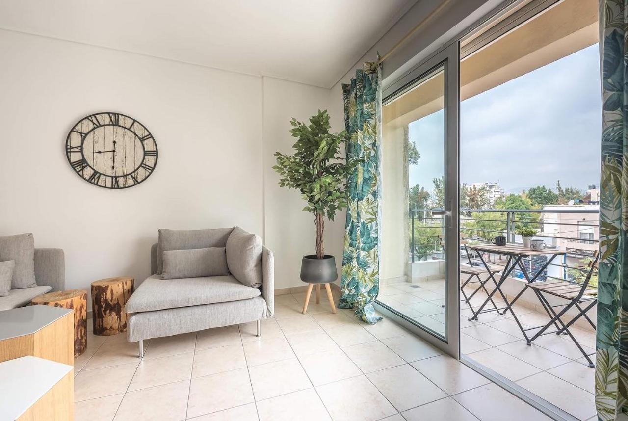 Athenian Home Luaran gambar