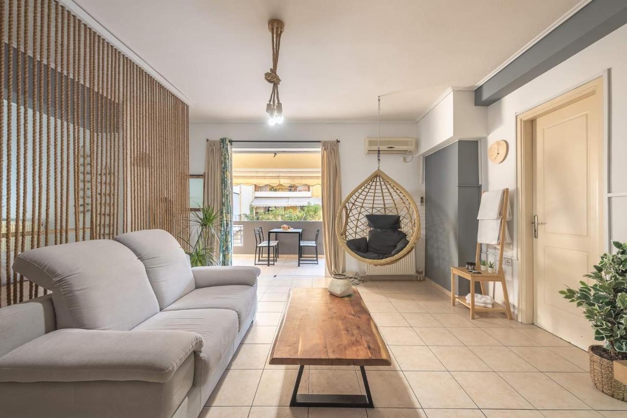 Athenian Home Luaran gambar