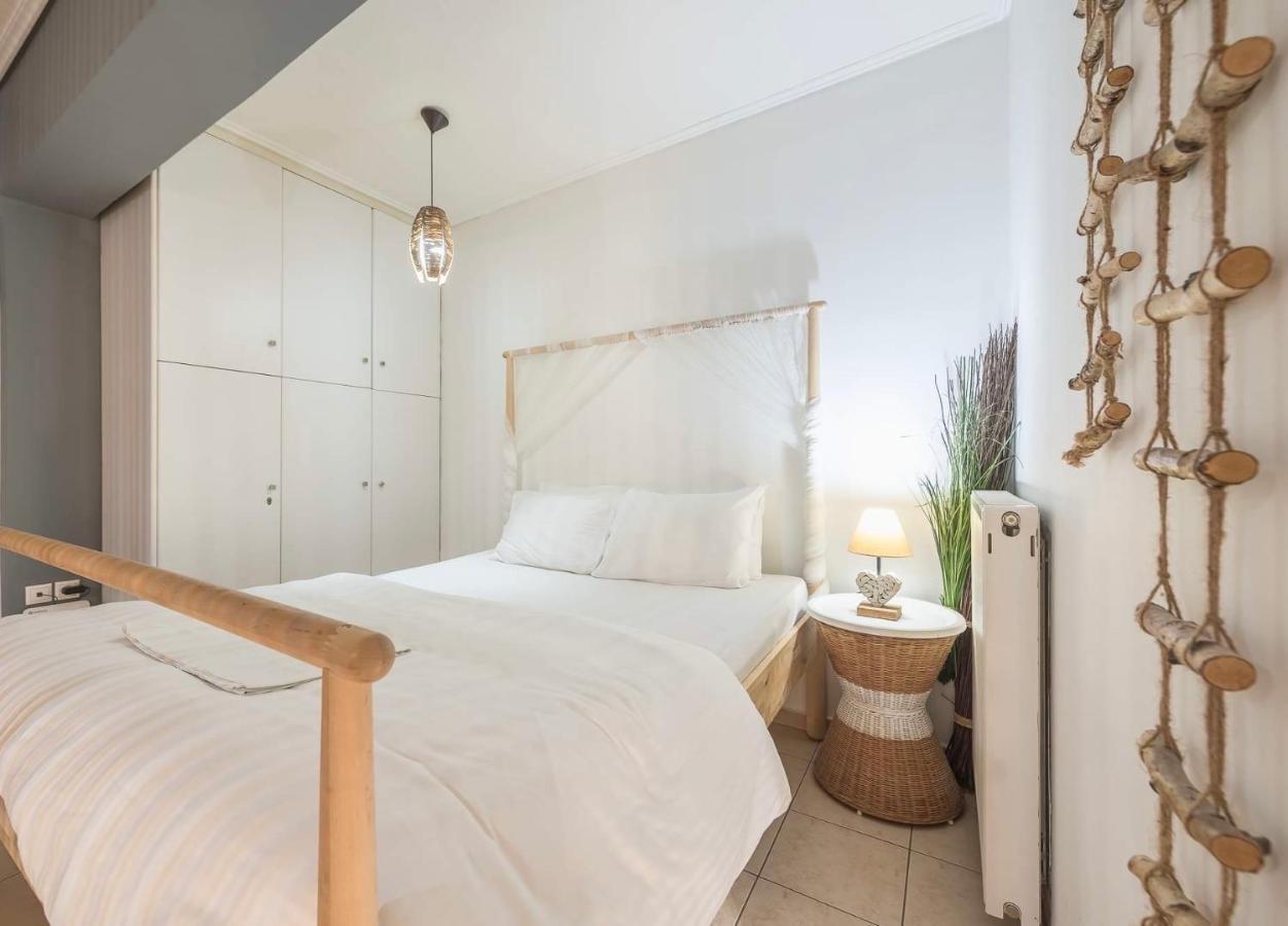 Athenian Home Luaran gambar