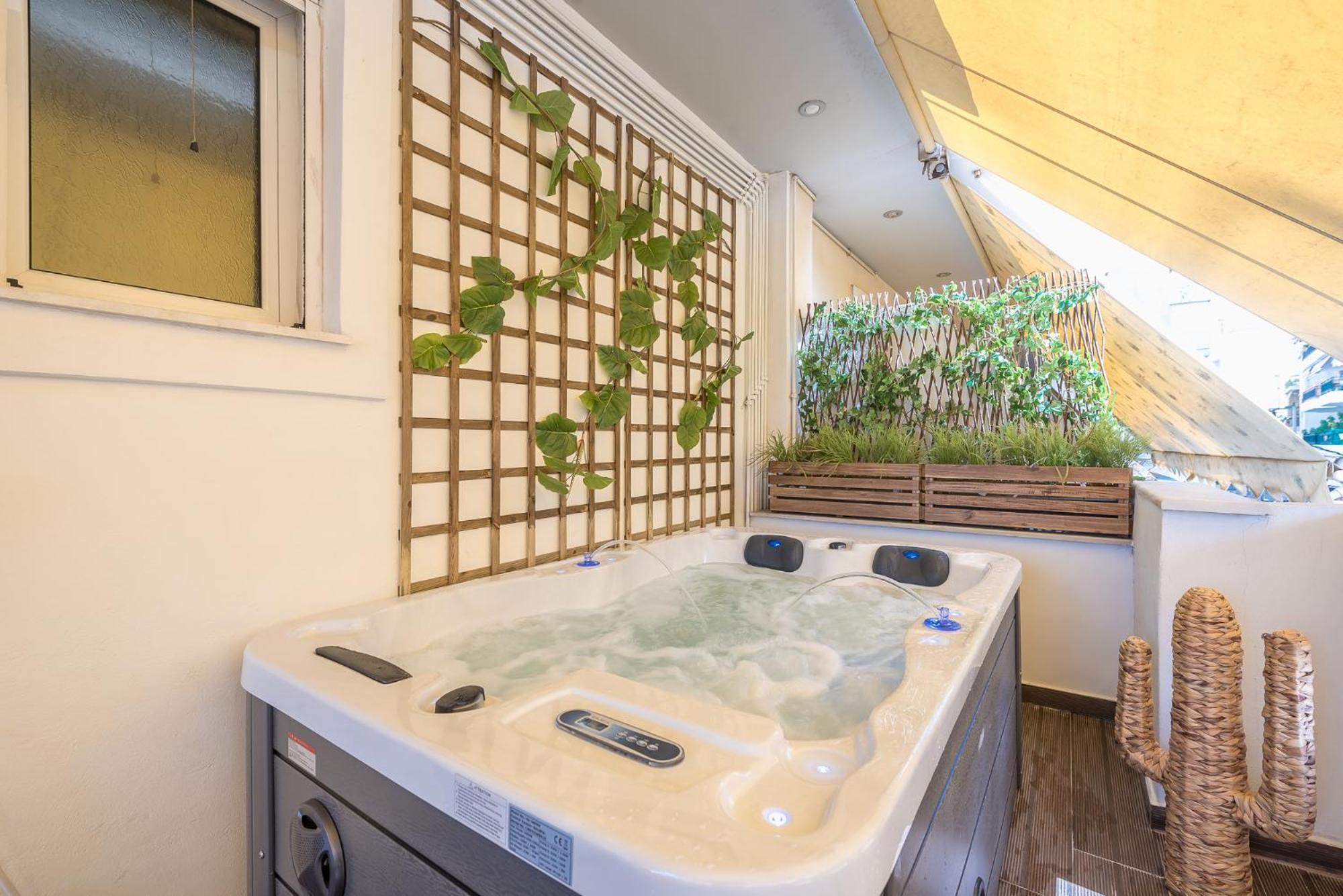 Athenian Home Luaran gambar