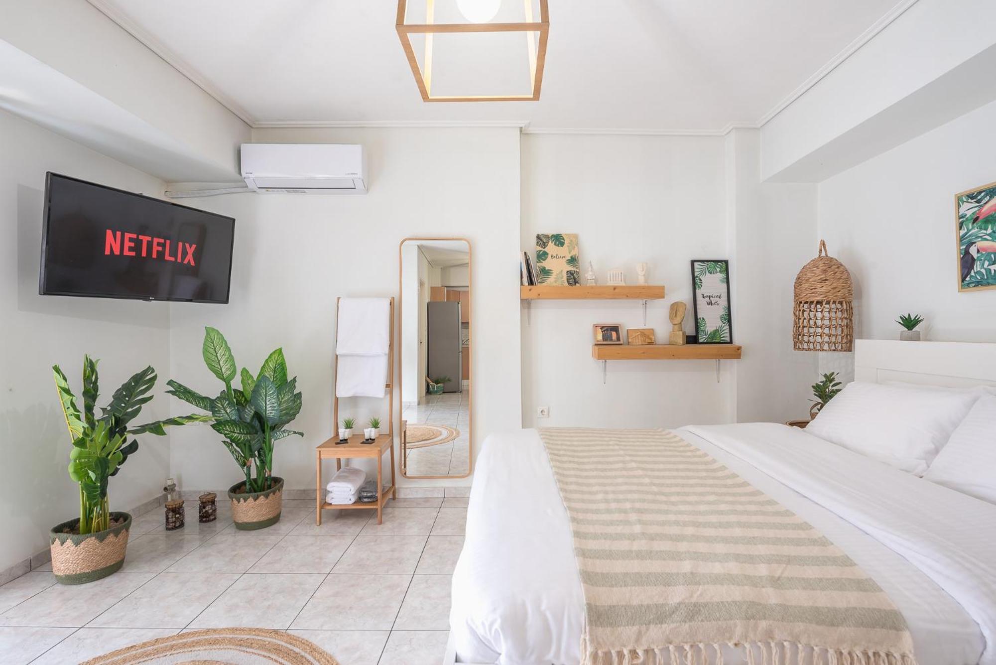 Athenian Home Luaran gambar