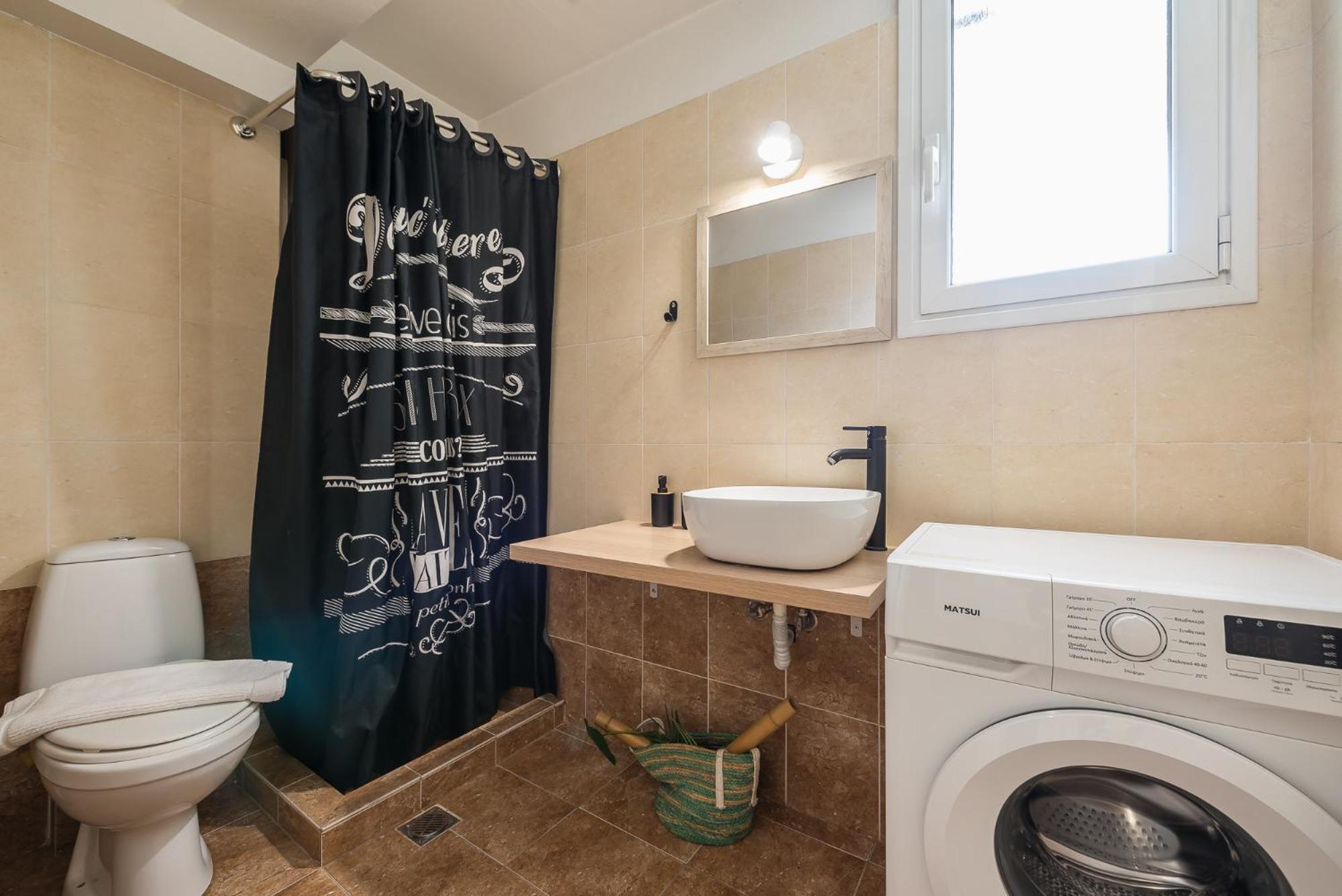 Athenian Home Luaran gambar