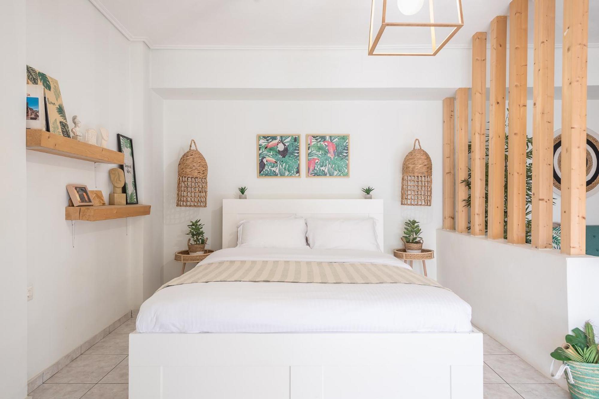 Athenian Home Luaran gambar