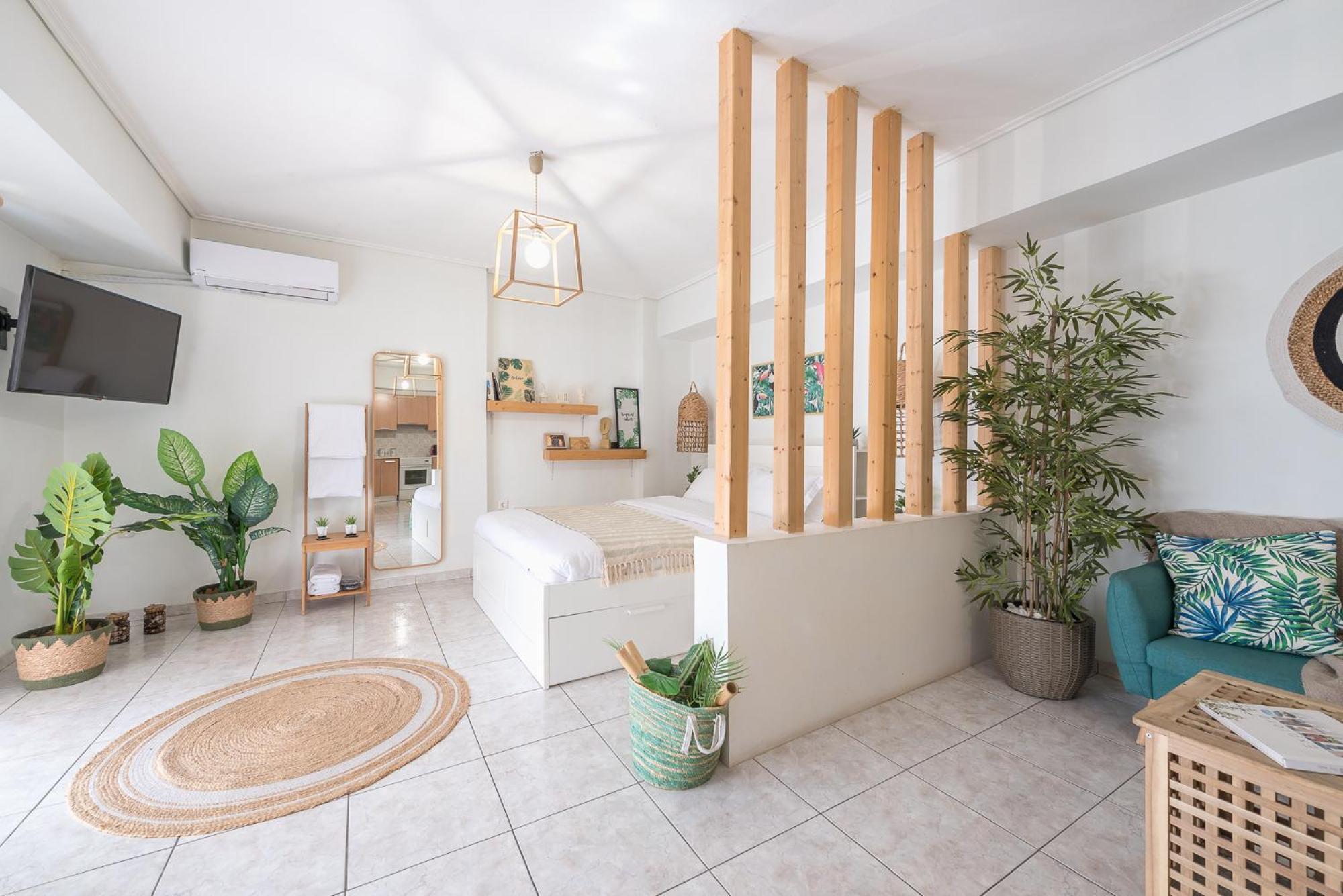 Athenian Home Luaran gambar