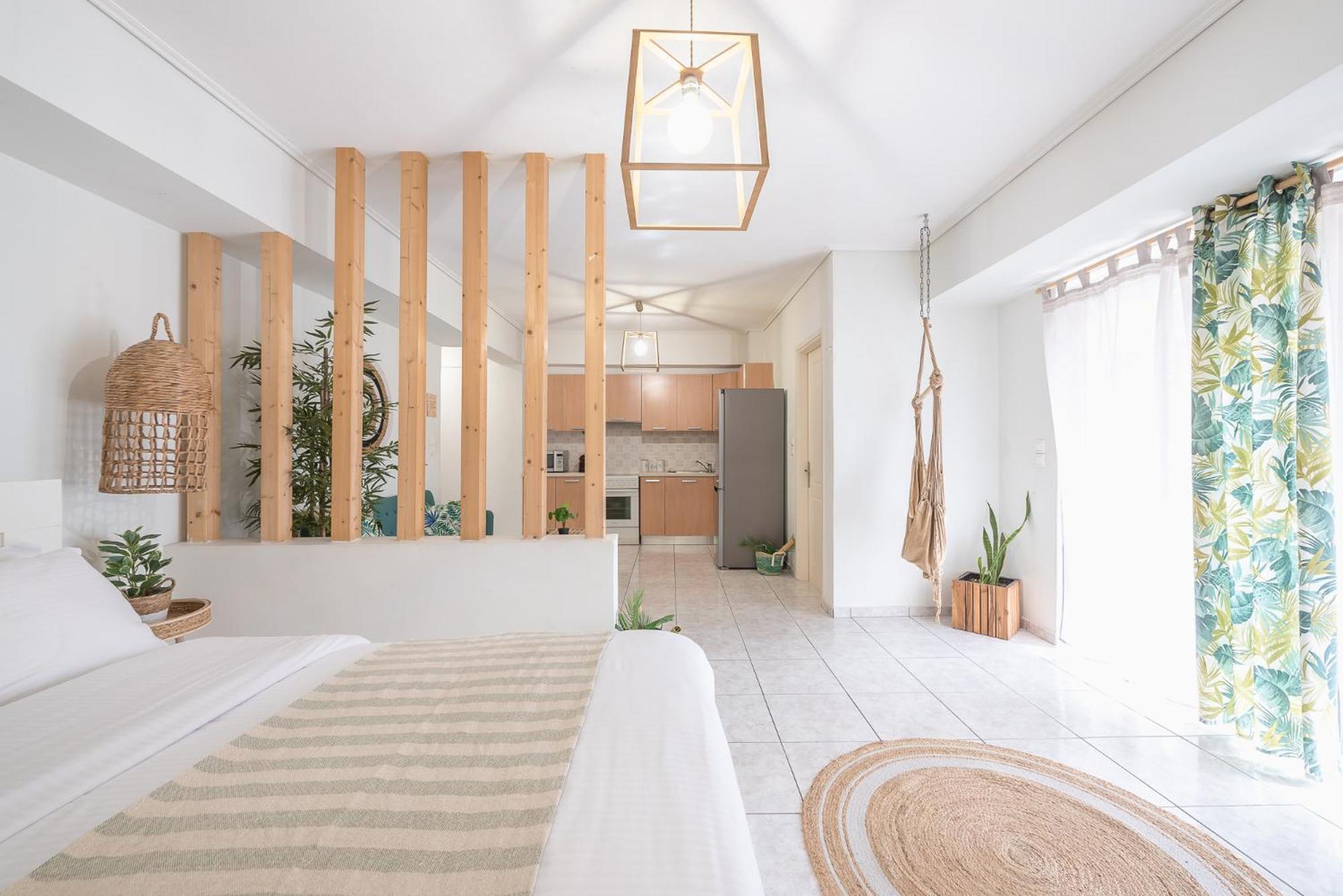 Athenian Home Luaran gambar